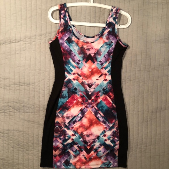 Lightweight Bodycon Mini Dress (NEW) - Picture 2 of 4